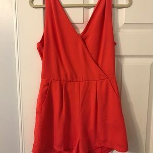 One❤Clothing: Adorable 2 Pocket Vibrant Romper